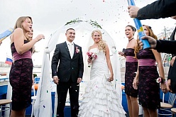 Выездная регистрация - 15 000 руб.